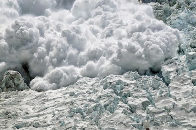 Лавина на Эвересте 18 апреля 2014 года