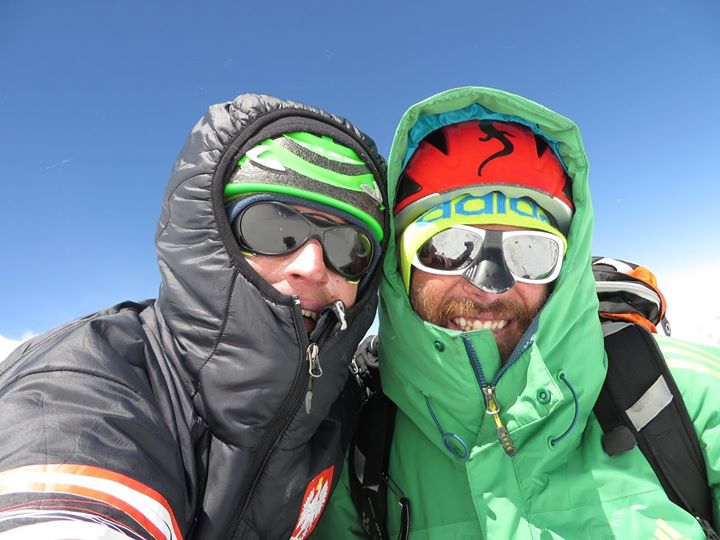 10 мая. Адам Белецкий и Алекс Тикон на высоте 7200 метров