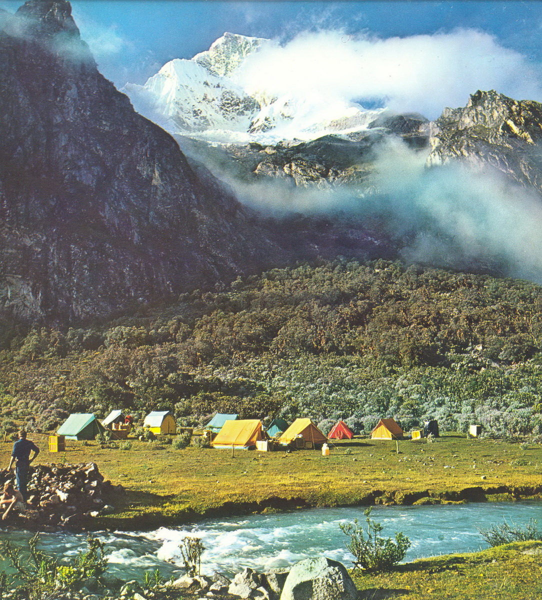 Лагерь чехословацких альпинистов 