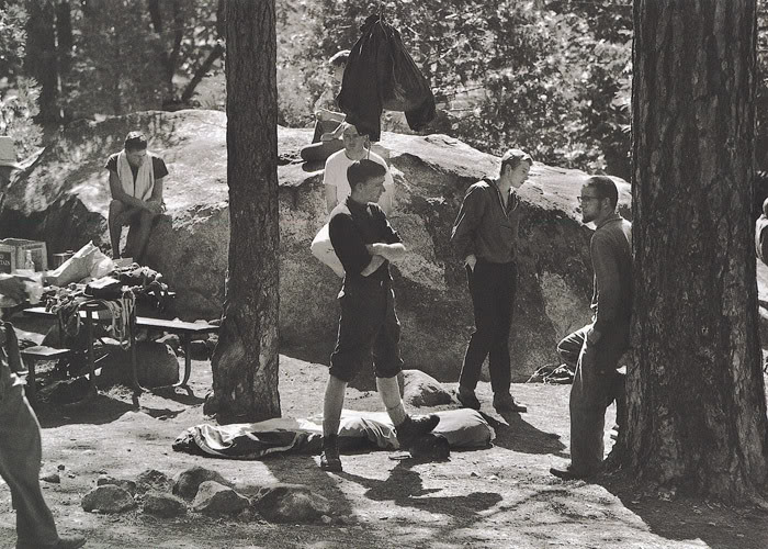  Френк Сахере (Franklin James „Frank“ Sacherer) в Йосемитах, 1960-ые годы. Стоят слева направо: Frank Sacherer, Jim Bridwell, Ed Leeper