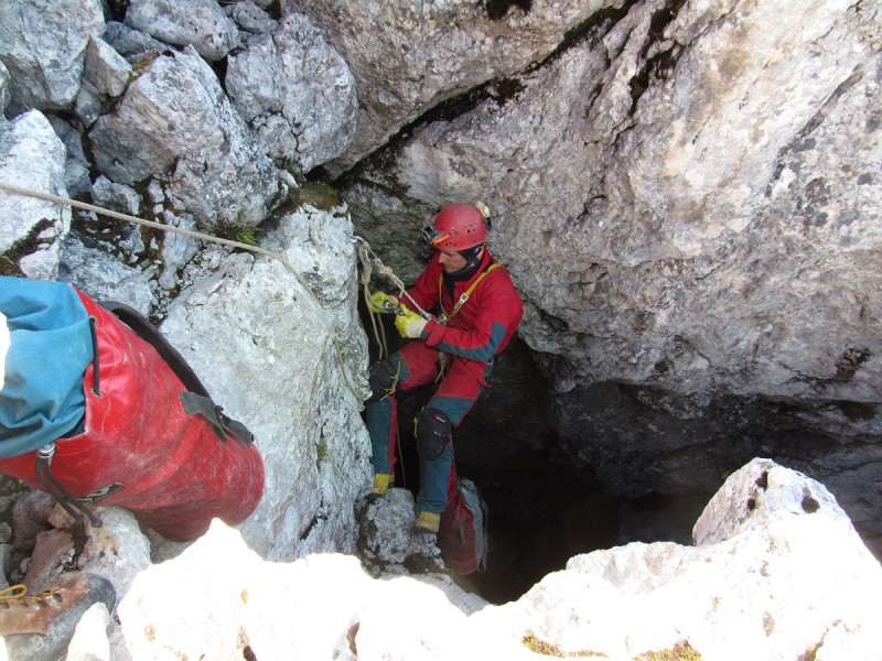 спасработы в пещере Riesending-Schachthöhle