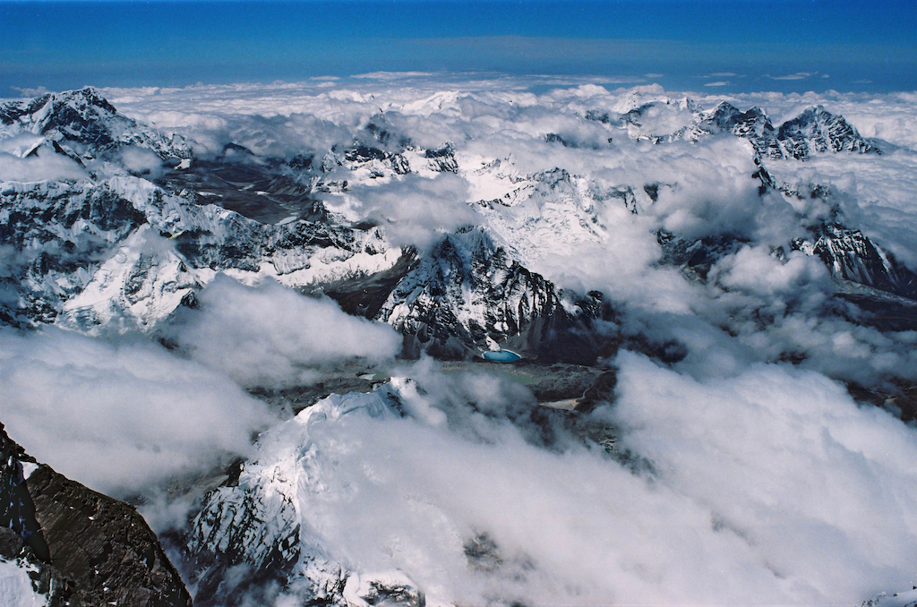 Вид с вершины Лхоцзе Средняя Вид на Юг, в Непал с Вершины, высота 8414 м.