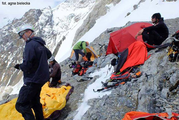 Первый высотный лагерь польской экспедиции на Броуд-Пик. июль 2014