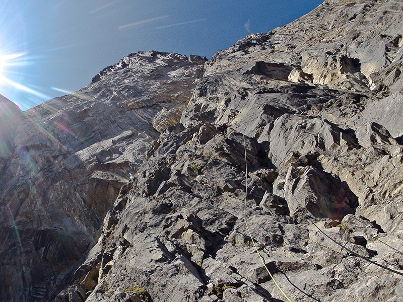  первопрохождение нового маршрута "The Music of Hope" (7a, A1, 500 м) на вершину горы Kristallwand (3280 м) 