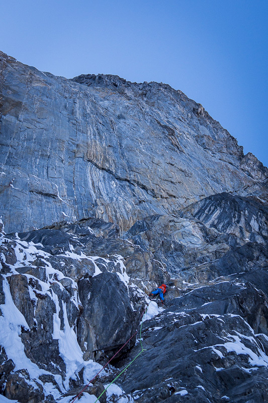  первопрохождение нового маршрута "The Music of Hope" (7a, A1, 500 м) на вершину горы Kristallwand (3280 м) 
