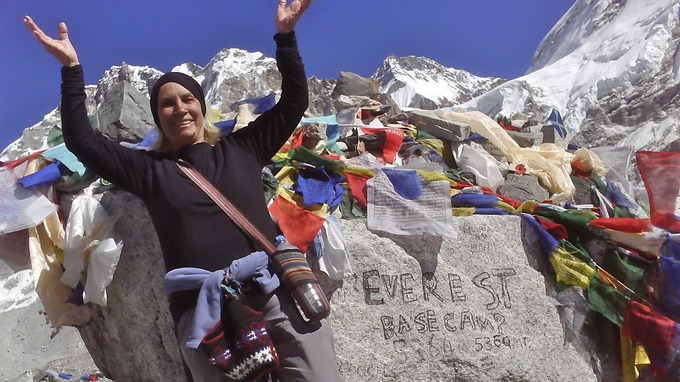 Крис Джарвис (Chris Jarvis) у базового лагеря Эвереста в 2012 году