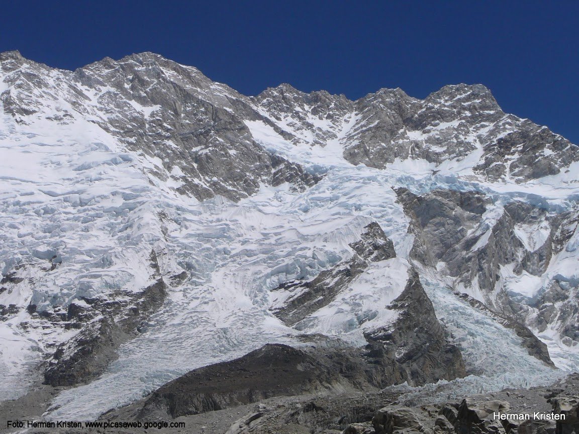 Канченджанга (Kangchenjunga, 8586 м) юго-западный фланг 
