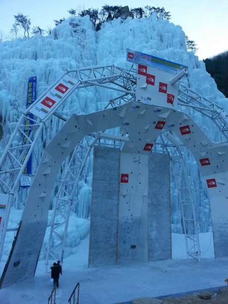 Новый ледолазный стенд в Корее для проведения Кубков Мира