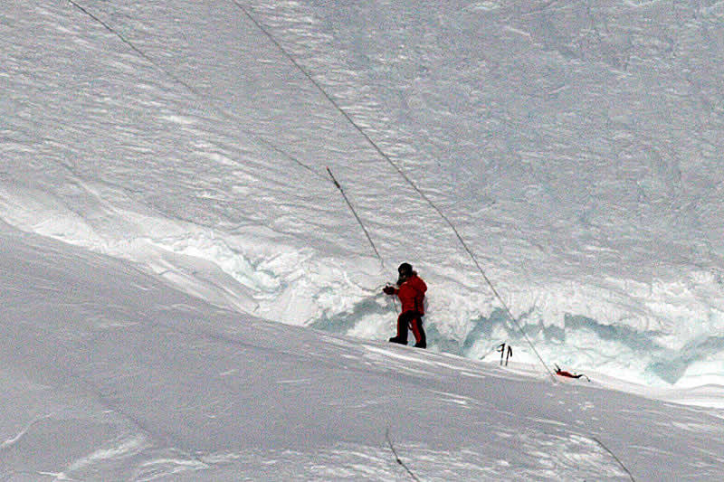  Лонни Дюпре (Lonnie Dupre) в восхождении на вершину высочайшей горы Северной Америки: Мак-Кинли (Денали, 6194м), находящуюся за полярным кругом на Аляске