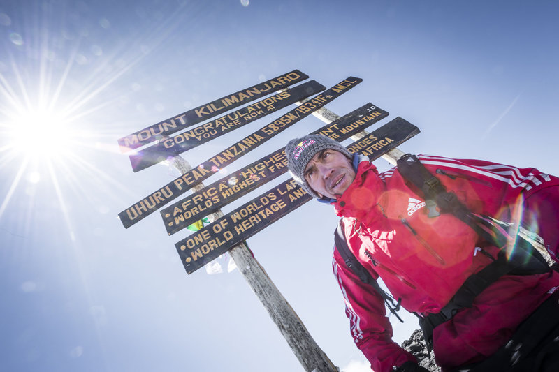 Валерий Розов: первый BASE-прыжок с Килиманджаро