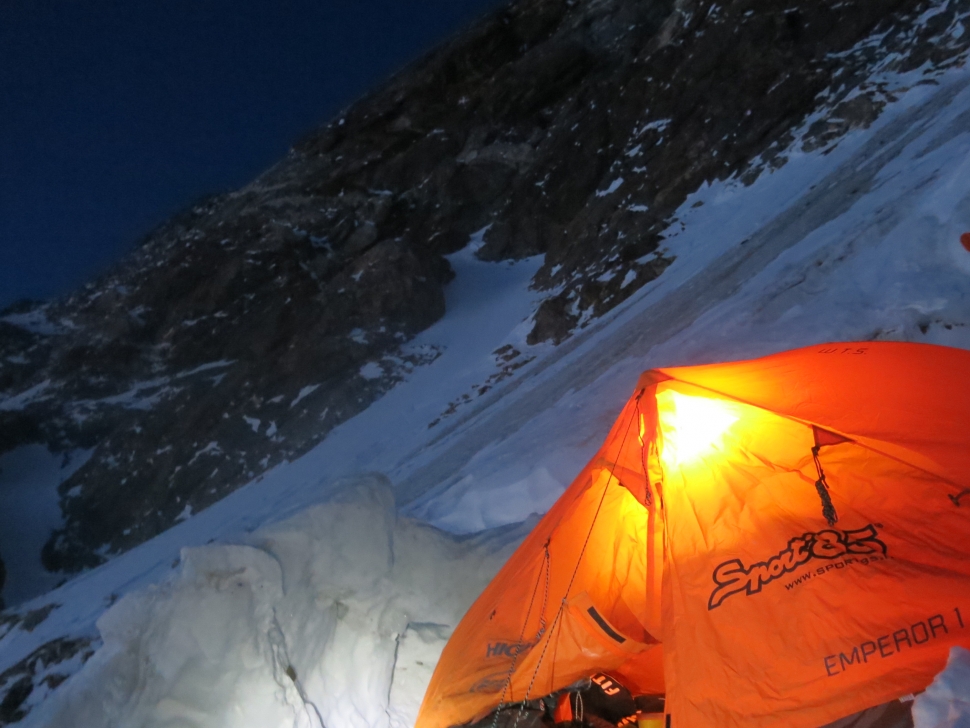 Первый высотный лагерь С1 (5050м) на Нангапарбат. март 2015