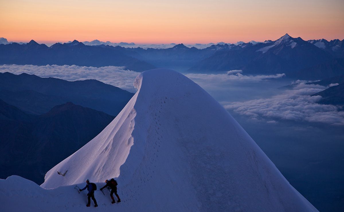 Classic Chamonix Alpinism, high on Mont Maudit