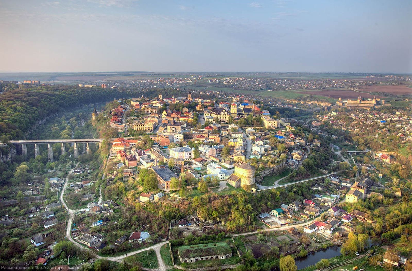  Каменец-Подольский (Украина), Старый город, вид с воздушного шара,  автор Олег Жарий