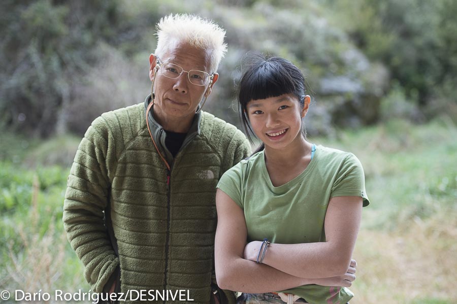 Ашима Шираиши (Ashima Shiraishi) со своим отцом в Испании. март 2015