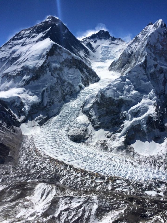 Эверест, Южная сторона. 23 апреля 2015 года. Фото Steven Bruce Bokan