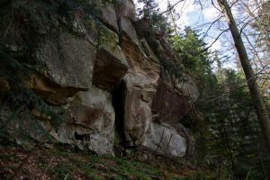В поисках интересных скал Украины: волшебные и малоизвестные скалы близ с. Труханов