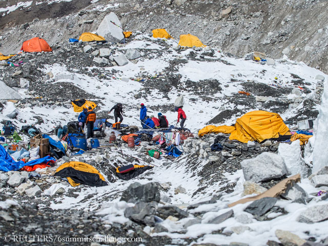 Базовый лагерь Эвереста после землетрясения 25 апреля 2015 года
