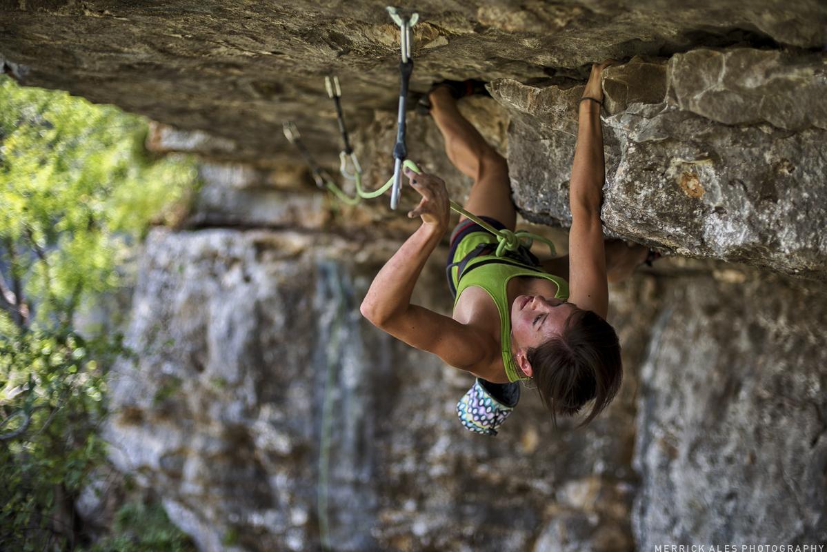 Aicacia Young на маршруте "Pay at the Pump" 5.13a / 7с+