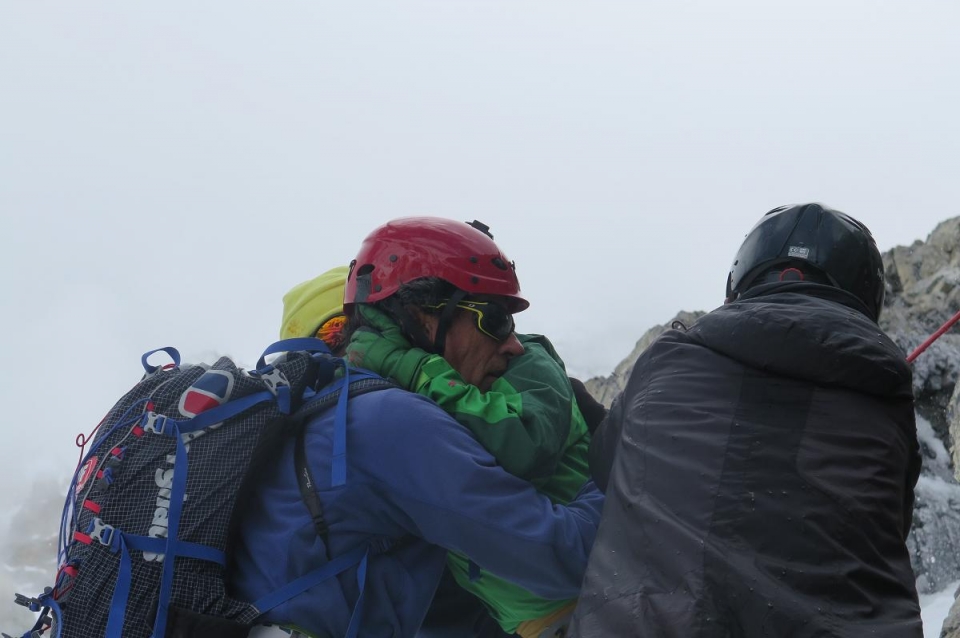 Оскар Кадьяк (Òscar Cadiach) и китайская альпинистка Sumiya Tsuzuki на Броуд Пик