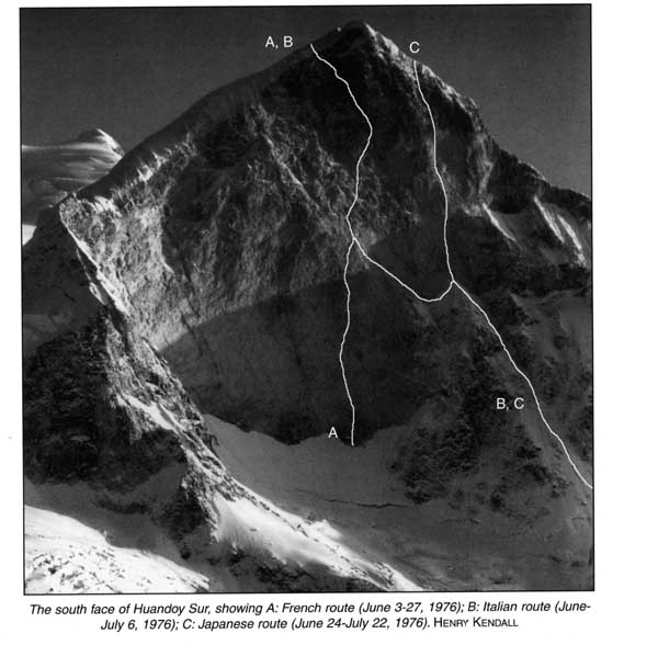 Хуандой Сюр (Huandoy Sur, 6160 м) Южная стена. А - Французский маршрут 1976 года. В - Итальянский маршрут 1976 года С - Японский маршрут 1976 года 