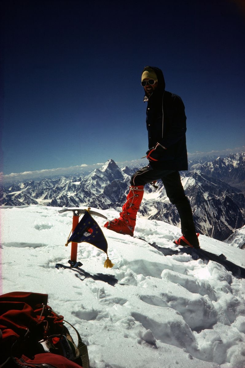  Петер Хабелер (Peter Habeler). Вершина Хидден-Пик, 1975 год. Фото © Райнхольд Месснер