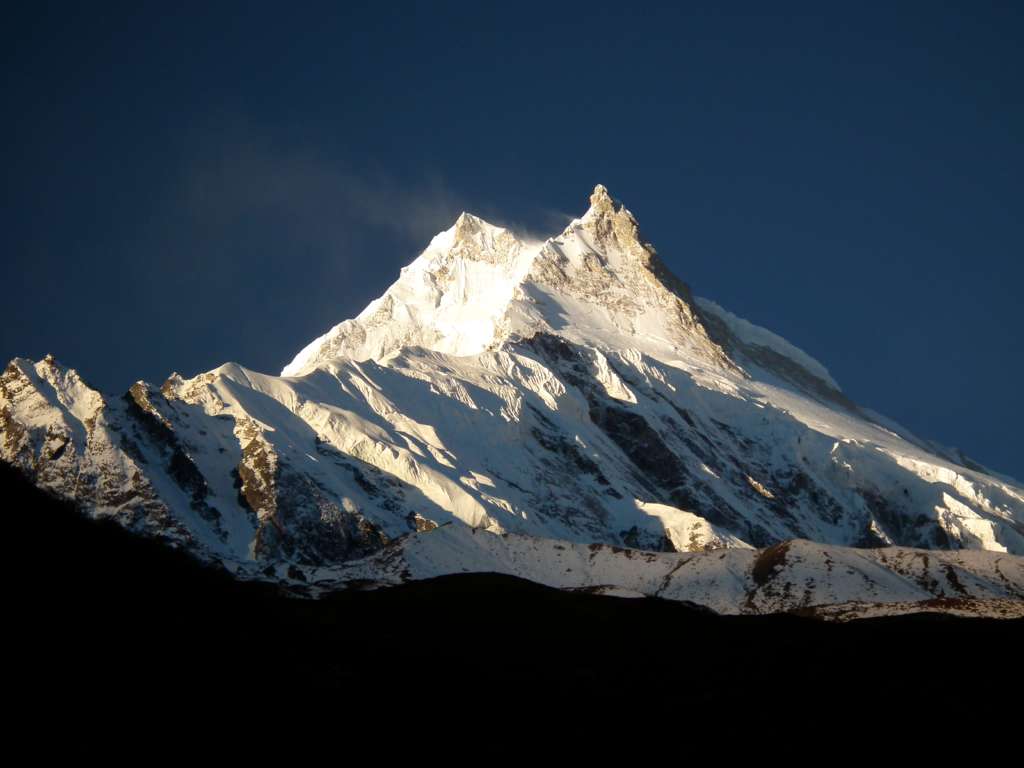 Манаслу (Manaslu, 8156 м), восьмой по высоте восьмитысячник мира.