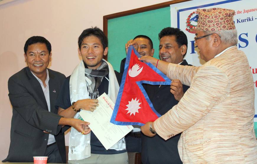 Нобуказу Курики (Nobukazu Kuriki) на прессконференции в Катманду