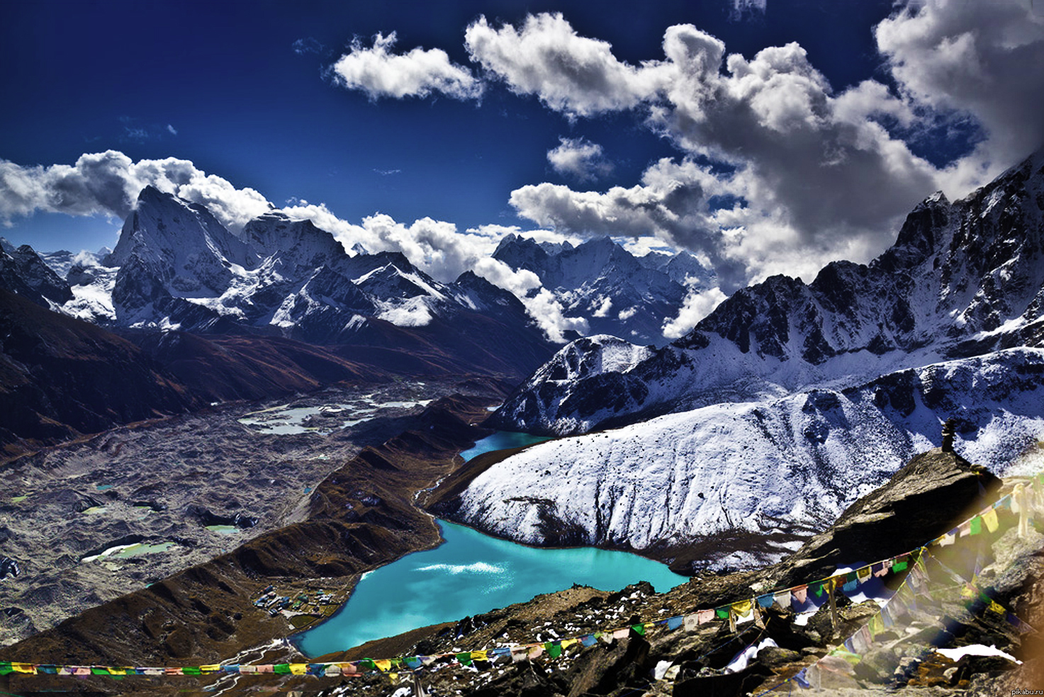 Непал. 5357 метров над уровнем моря, с видом на озеро Гокио