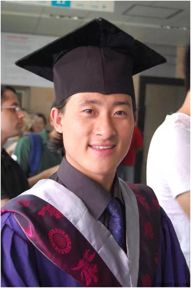 Темба Тшери Шерпа (Temba Tsheri Sherpa) - студент университета в Ухане