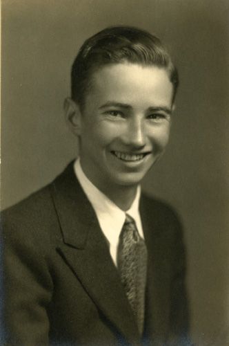 Глен Доусон (Glen Dawson) в 1921 году