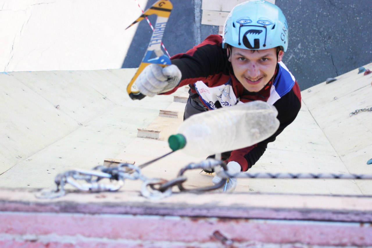 Фото репортаж с Чемпионата Одесской области по ледолазанию