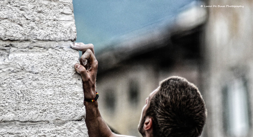В итальянском городе Тренто прошел фестиваль уличного клайминга "Block and Wall"