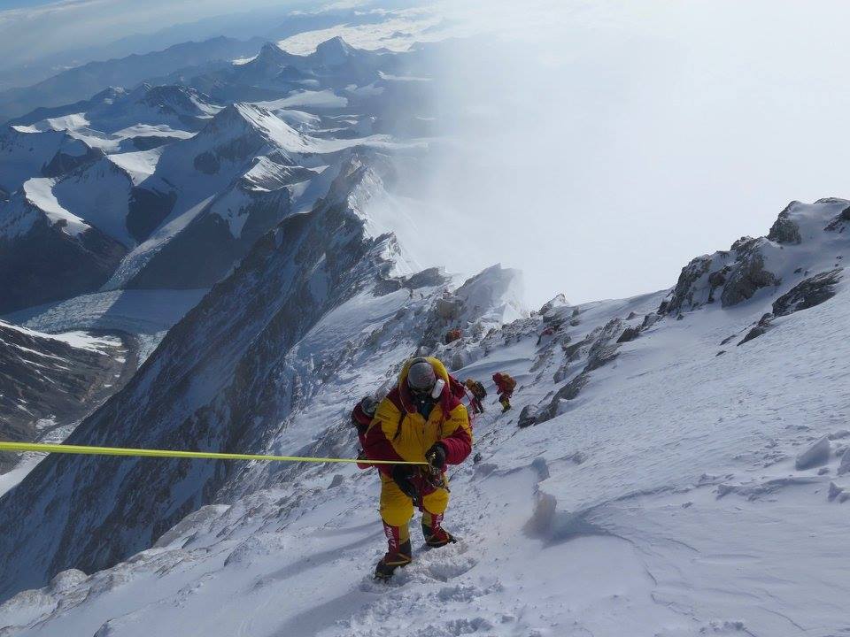 команда "7 Вершин" в восхождении на  вершину Эвереста 21 мая 2016 года