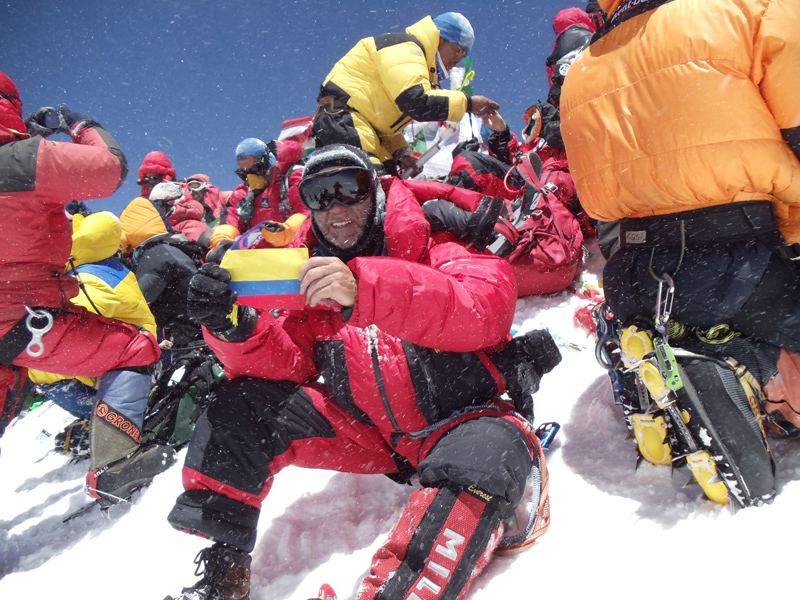 Эверест 2010