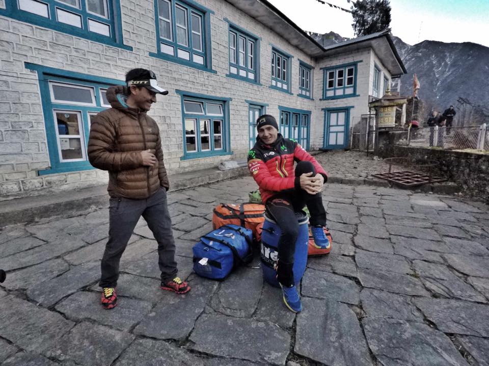 Эрве Бармассе (Hervé Barmasse), Дэвид Геттлер (David Göttler), Ули Штек (Ueli Steck) в долине Кхумбу, февраль 2017