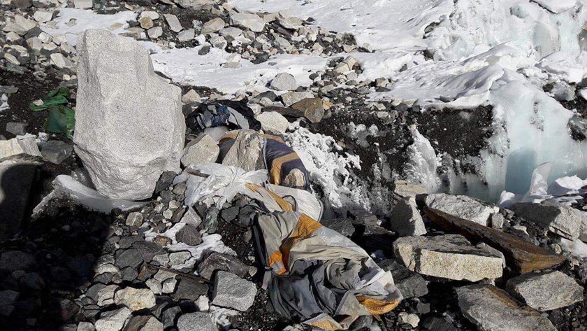 мусор на Эвересте. апрель 2017 года