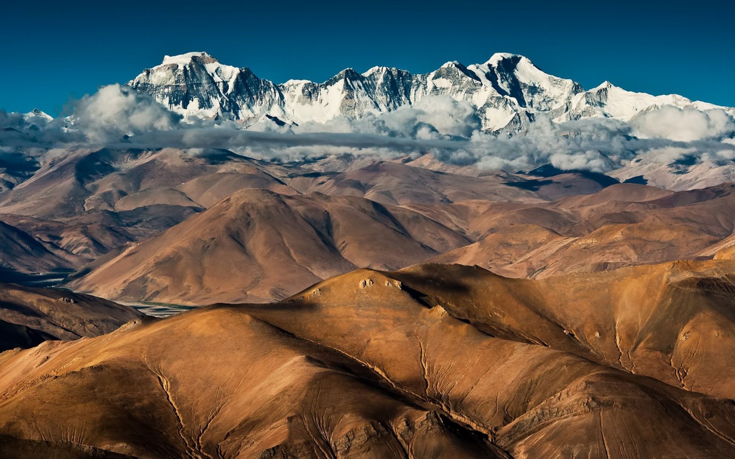 Гималаи в евразии. Тибет Гималаи. Гималаи Кайлас. Горы Гималаи и Тибет. Тибет Эверест Гималаи.