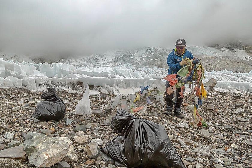 мусор на Эвересте. апрель 2017 года