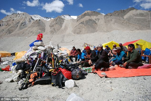 Экспедиция Молли Хьюз (Mollie Hughes) на Эверест. 2017 год