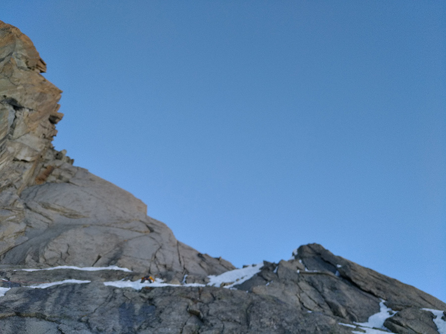 Восхождение по маршруту "Red Devils" на вершину пика Эгюий-дю-Миди (Aiguille du midi , 3842 м)