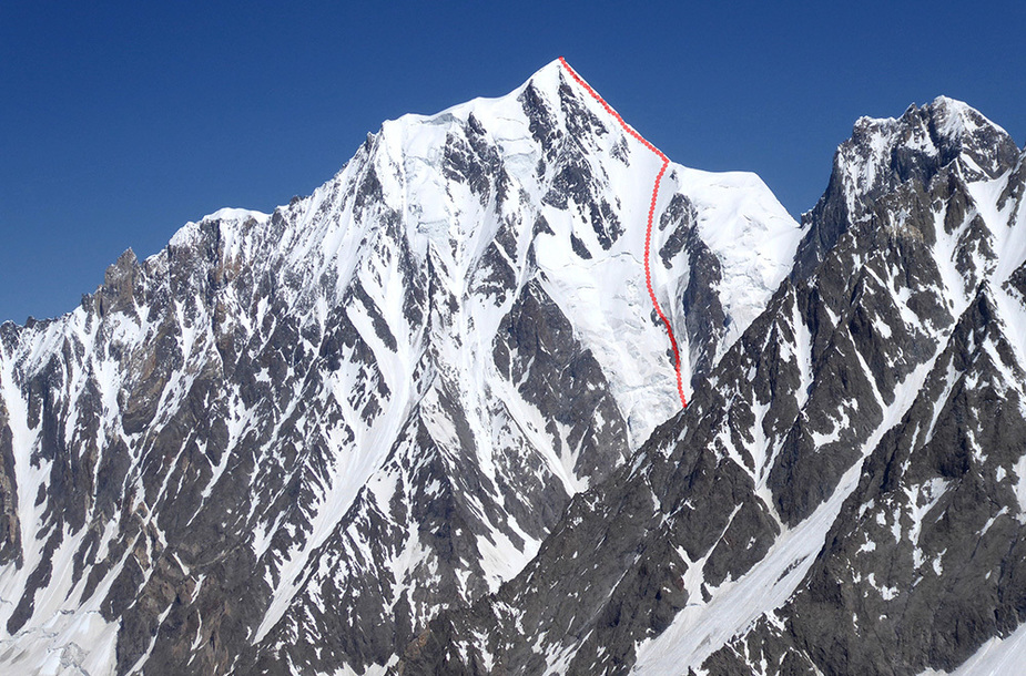 Первый маршрут "Ghotolti Dreams" на вершину Джинна Пик (Jinnah Peak)