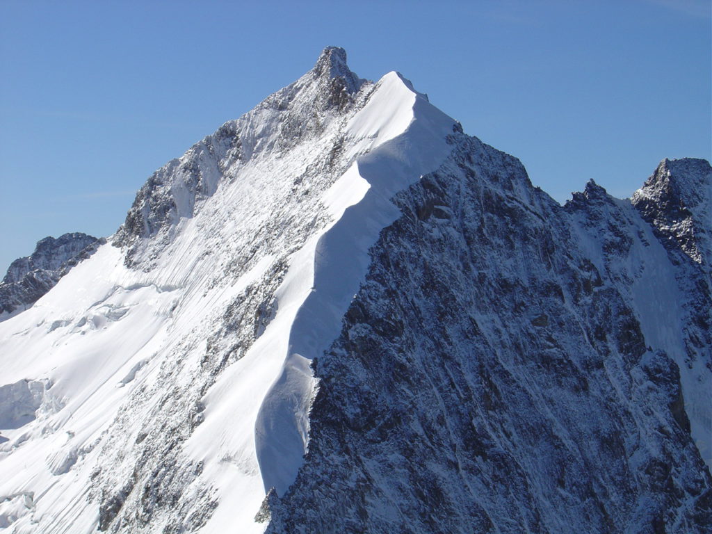 гребень Бьянкограт (Biancograt) на горе Бернина