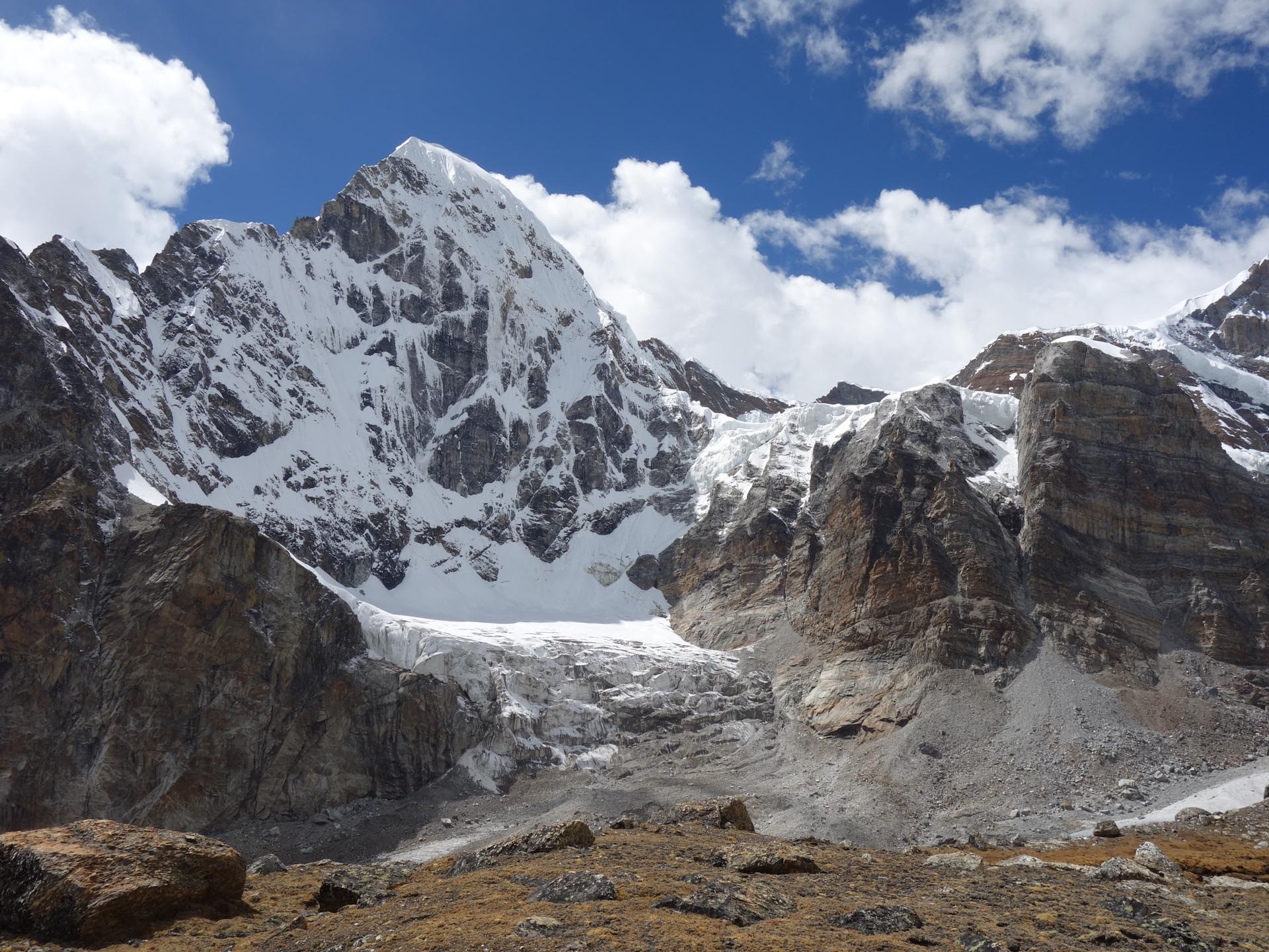 Северо-Восточная стена горы Пандра (Pandra, 6700 м) в Гималаях.. Фото Pandra 2017 Expedition