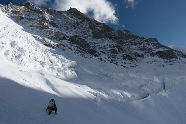 Восхождение по Северному хребту Рунгофарка (Rungofarka, 6495 м). Фото Tino Villanueva
