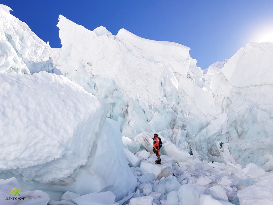 Алекс Тикон (Alex Txikon) в районе первого высотного лагеря на Эвересте, 14 января 2018 года. Фото Alex Txikon
