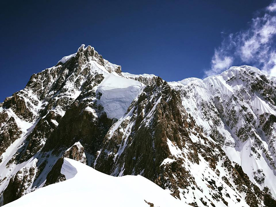 Влад Капусан (Vlad Capusan) и Жолт Торок (Török Zolt) в восхождении на вершину Серро Адела Сур (Cerro Adela Sur) высотой 2800 метров. Фото Vlad Capusan