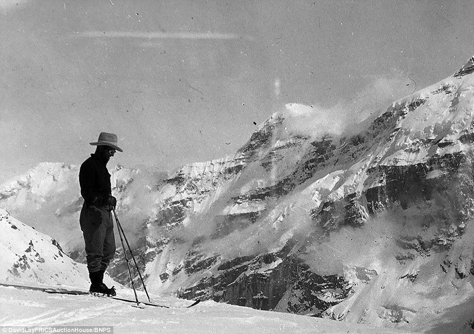 Британская экспедиция на вершину гималайской горы Камет (Mount Kamet 7756 м). 1931 год. Фото Frank Smythe