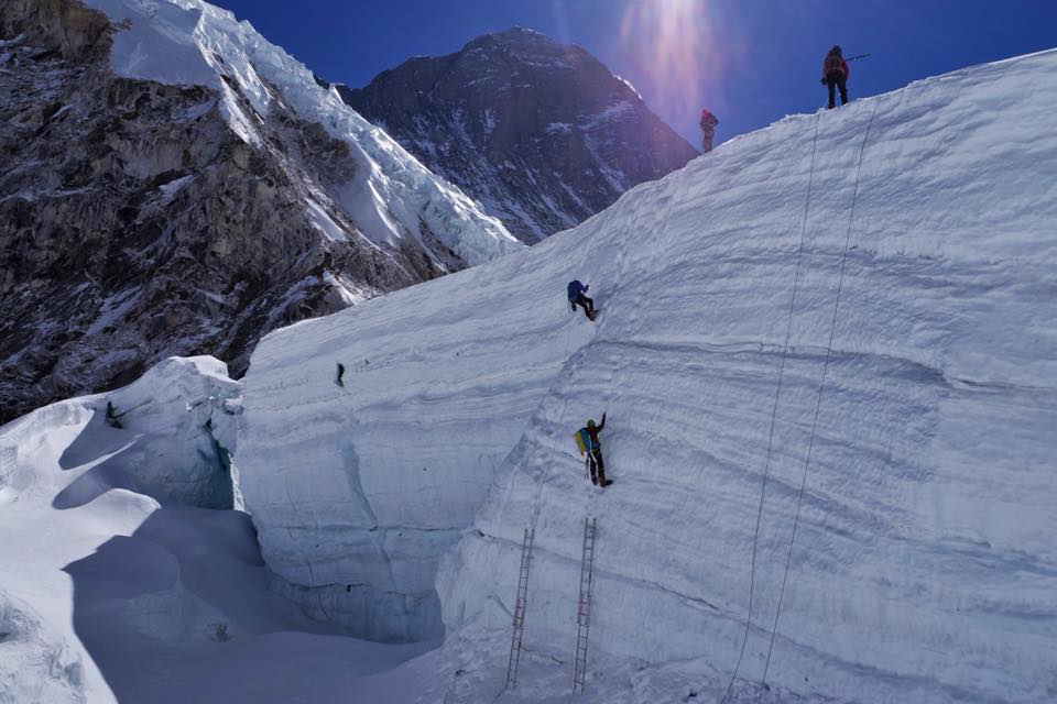 На ледопаде Кхумбу. Фото Тарас Поздний