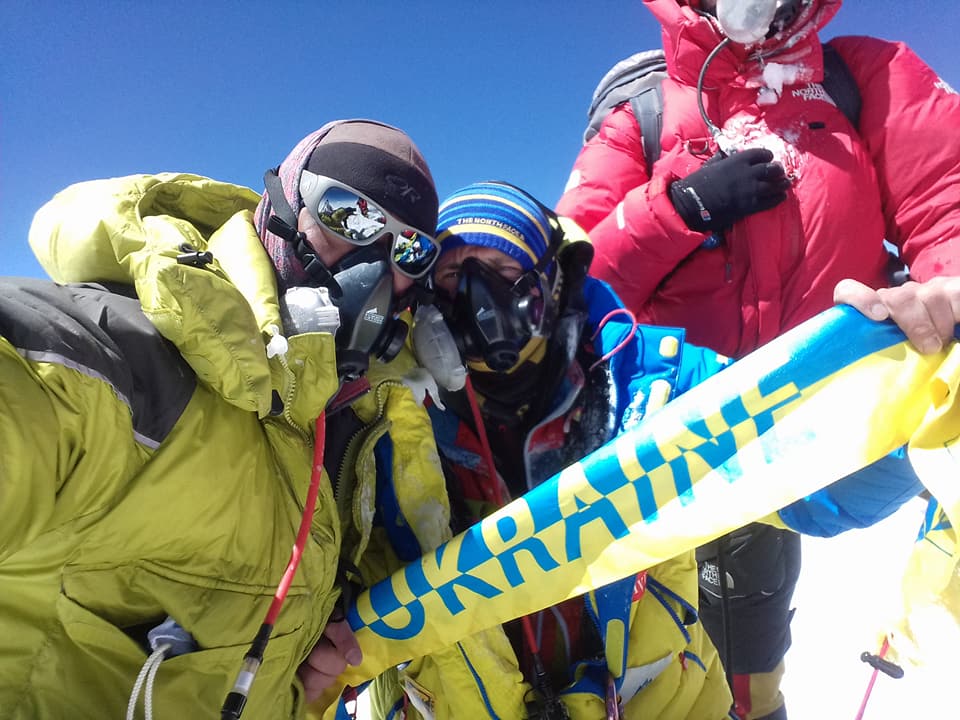 Валентин Сипавин на вершине Эвереста, 2018 год. Фото Валентин Сипавин