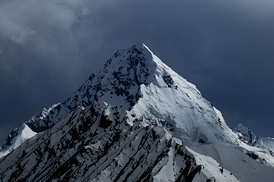 Качьянт (Kachqiant) высотой 5990 метров. Фото Dutch Pakistan Expedition 2018